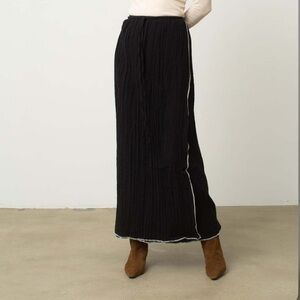 Baserange Shok Wrap Skirt - Crinkle Linen Black and White